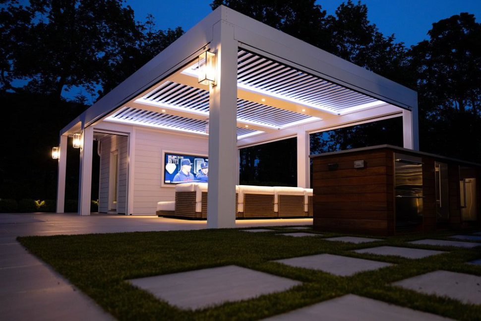 Arbor vs Pergola: Choosing the Best Structure for Your Garden