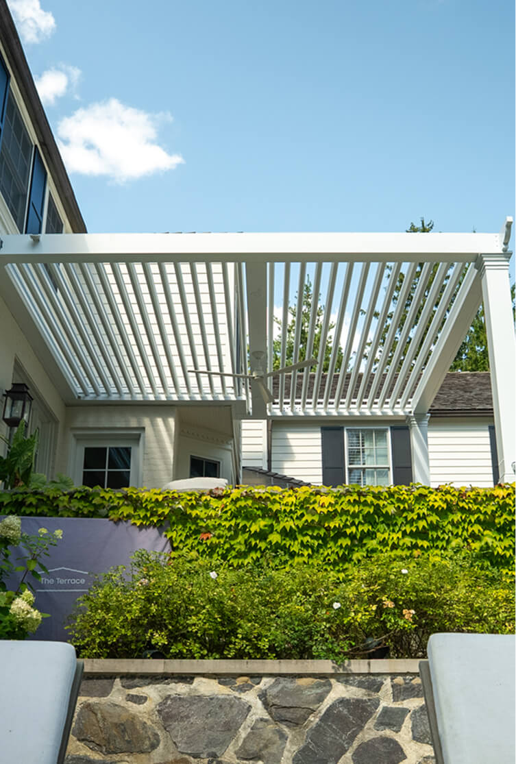 White Pivot 6 MAX Louvers