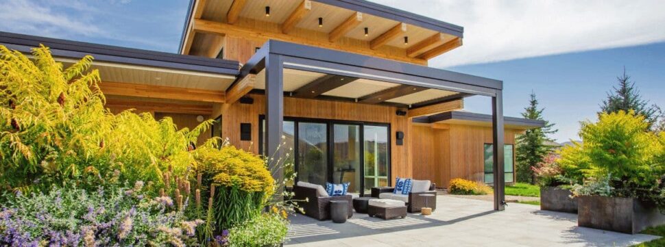 Outdoor Patio Checklist: 12 Must-Have Features