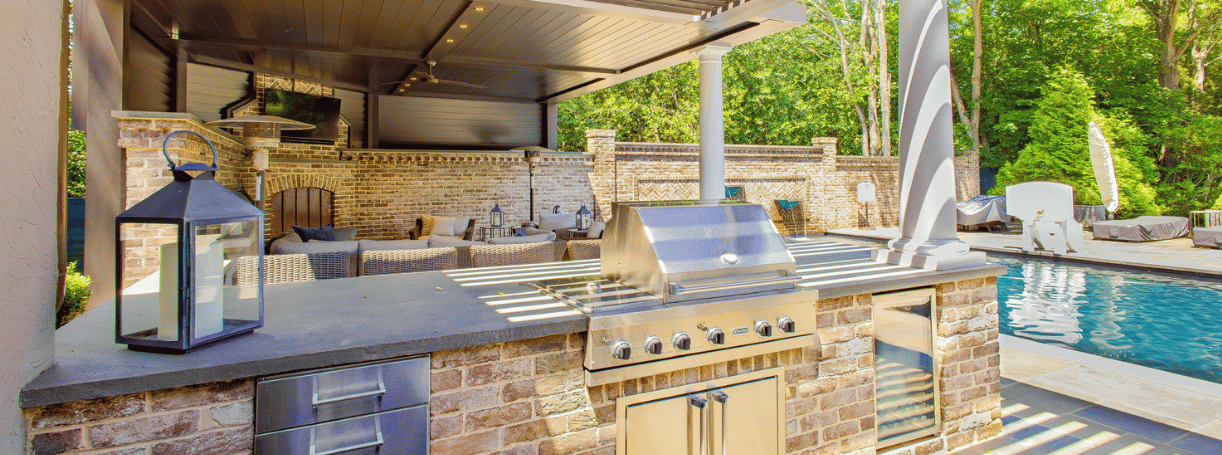 Rainproof Outdoor Kitchens with Louvered Pergolas