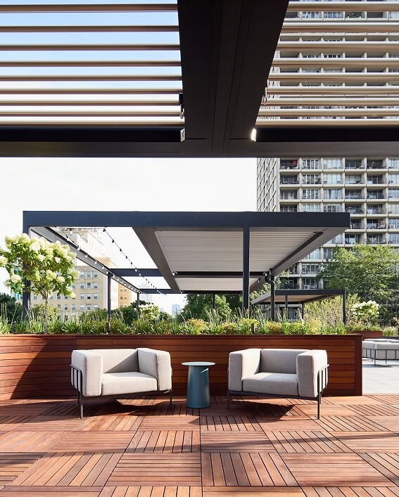 Pergola X with Pivot 6 Max louvers installed on Commercial Rooftop